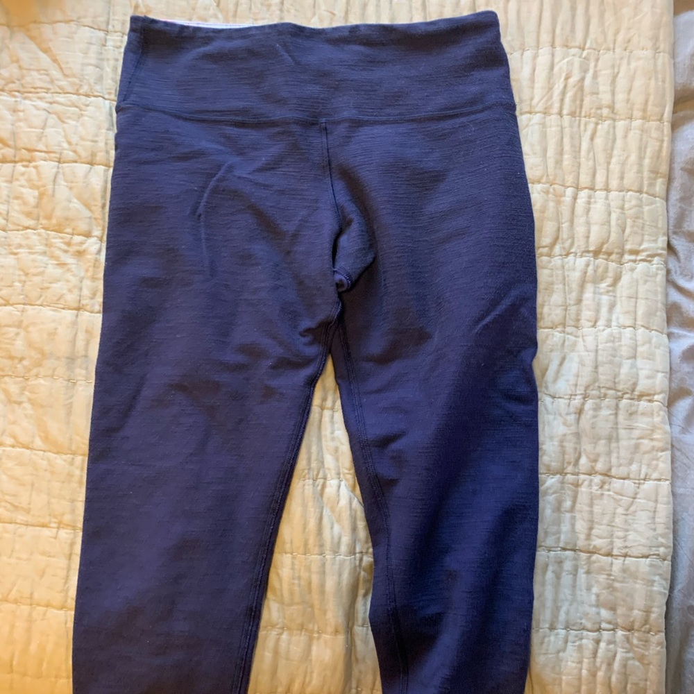Navy size 8 cropped lululemon leggings!